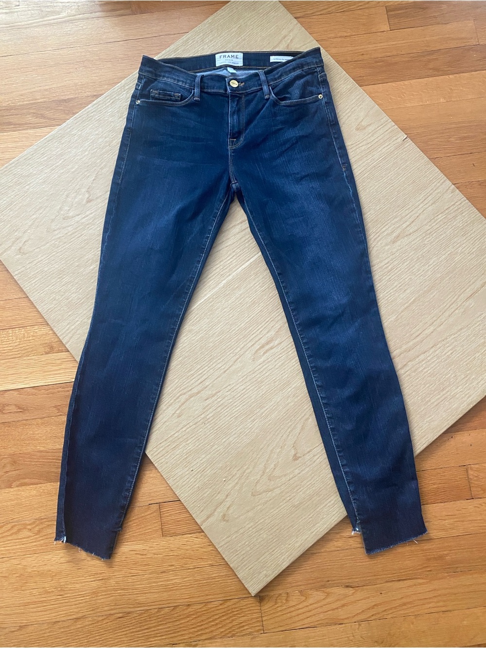 Frame Jeans Denim Le Skinny de Jeanne Cascade Raw Hem Jeans Size 28